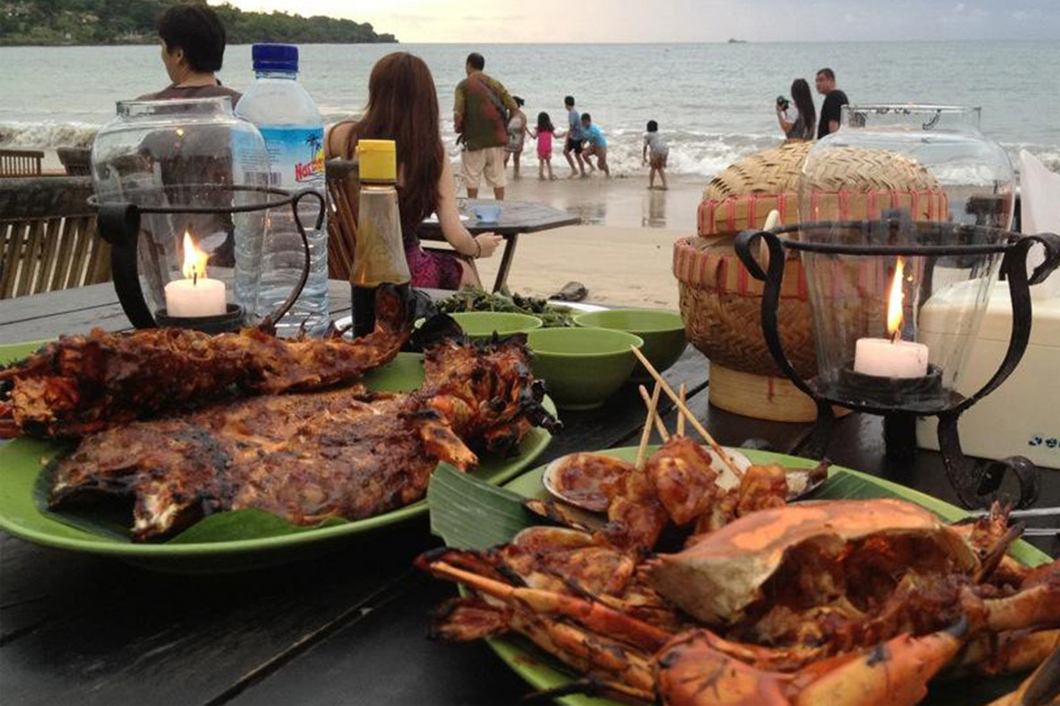 Dinner seafood at the beach